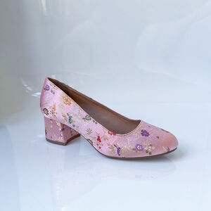 NEW City Classified Pink Sakura Floral Satin Block Heel Pump Size 8.5